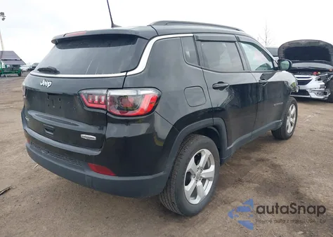 2021 Jeep Compass Latitude 4X4 z USA, uszkodzony, nr VIN 3C4NJDBB9MT524703
